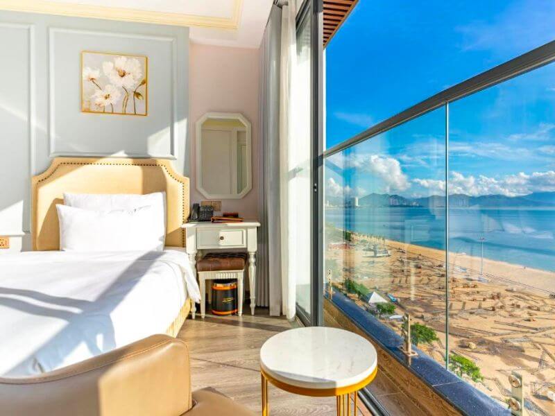 media\roomtypes\5595e9a3-6404-4ea5-9159-08dbf4707fa7\gallery\la-vague-hotel-nha-trang-16.041223093222454.jpg